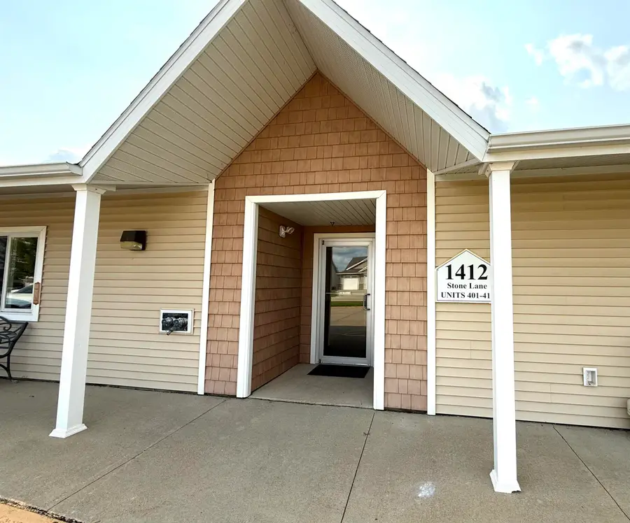 1412 Stone Lane #407, Waverly, IA 50677 - #2