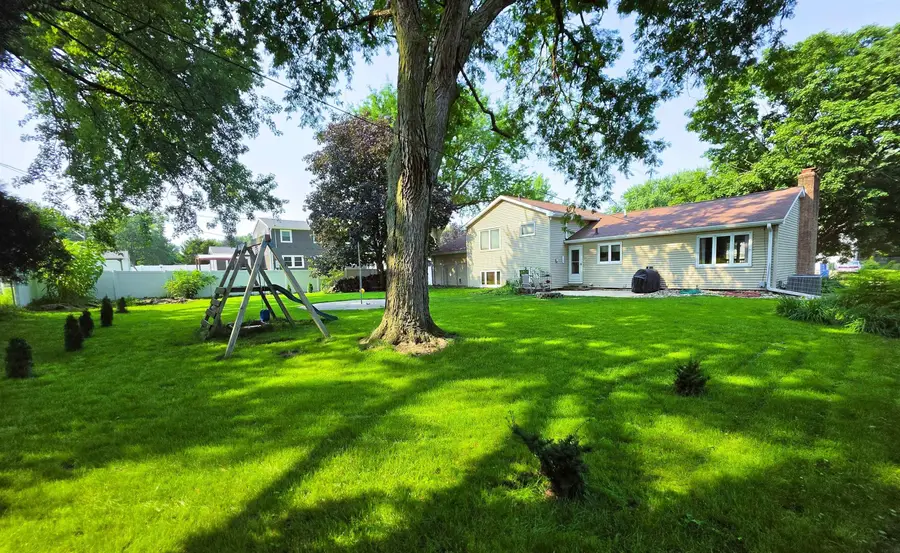 257 Crestview Avenue, Waterloo, IA 50701 - #3