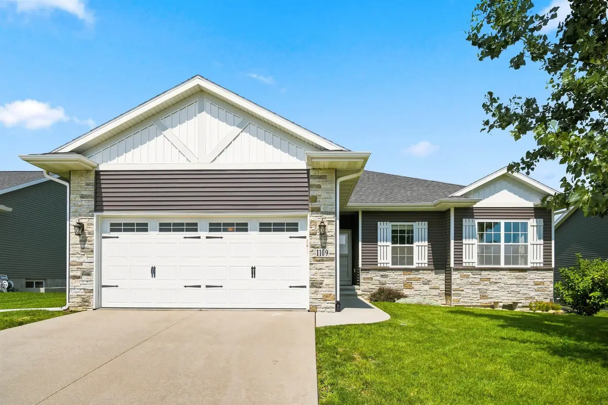 1109 Algonquin Drive, Cedar Falls, IA 50613 - #1