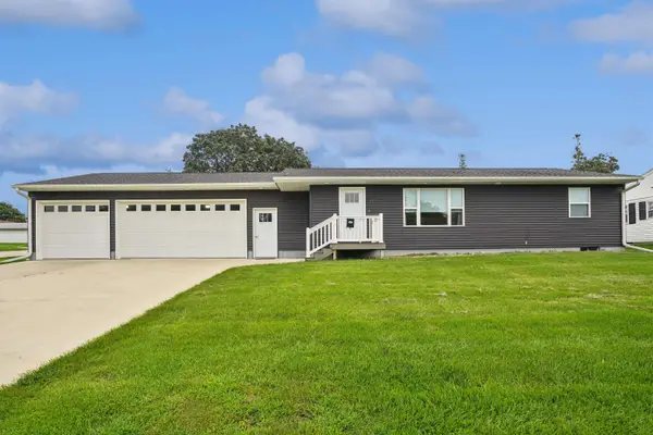 307 7th Ave Se, Oelwein, IA 50662