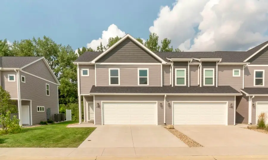 4324 Spruce Creek Drive, Cedar Falls, IA 50613 - #2