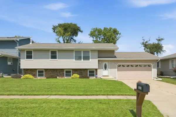 1215 Kaplan Drive, Waterloo, IA 50702