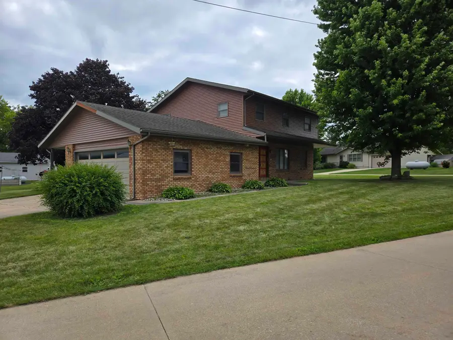 204 West St., Protivin, IA 52163 - #3