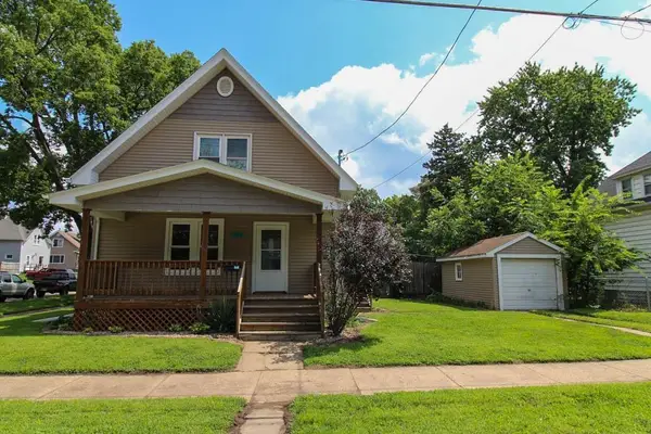 924 Burton Avenue, Waterloo, IA 50703