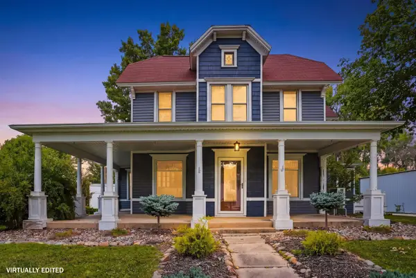 806 E Main Street, New Hampton, IA 50659