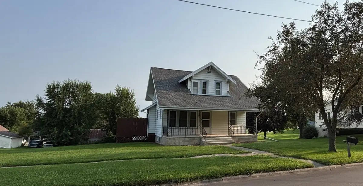 507 W Iowa Street, Monona, IA 52159 - #1