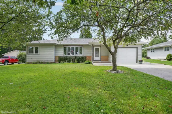 3407 Veralta Drive, Cedar Falls, IA 50613