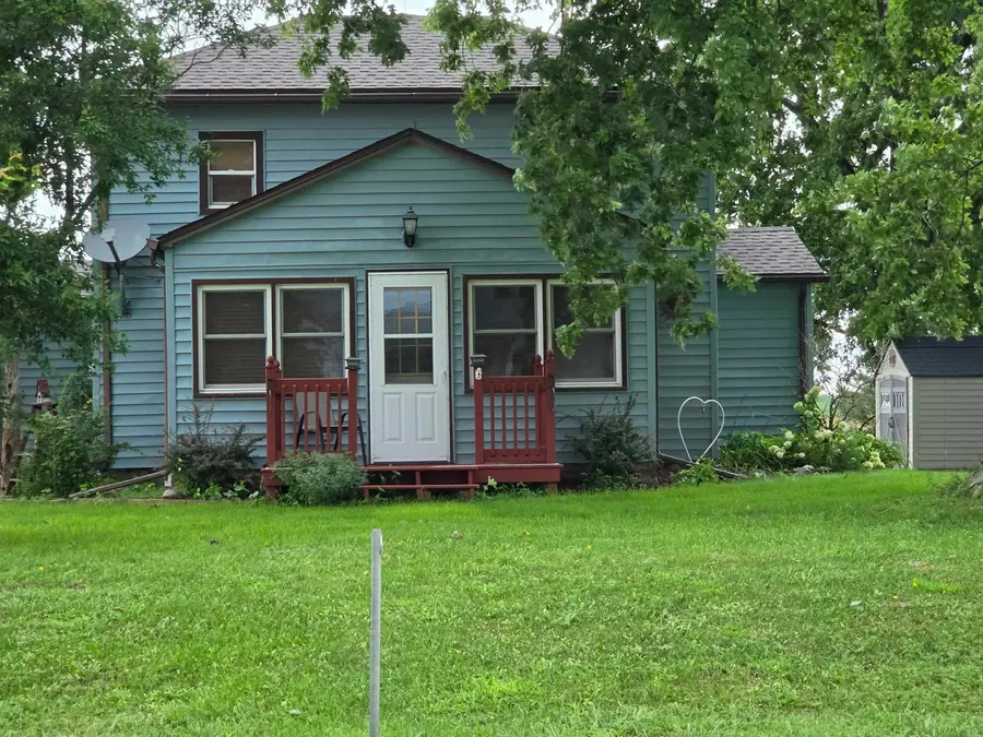 4503 Independence Avenue, Waterloo, IA 50703 - #2