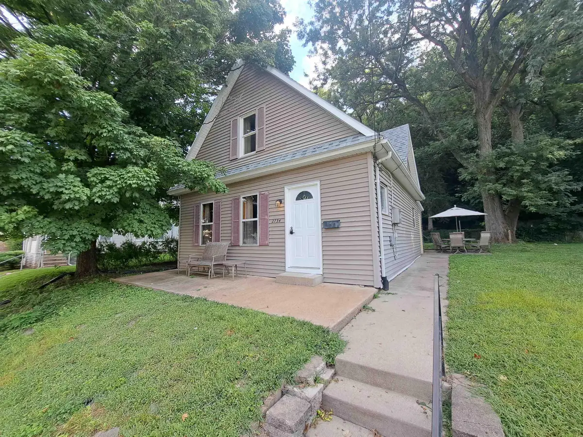 2734 Pinard Street, Dubuque, IA 52001 - #1