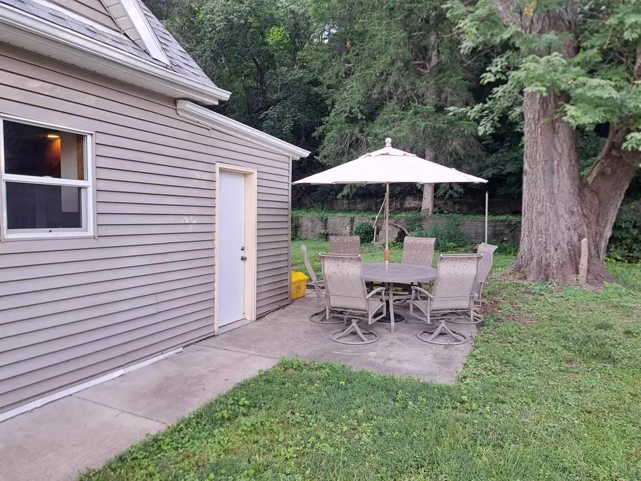 2734 Pinard Street, Dubuque, IA 52001 - #2