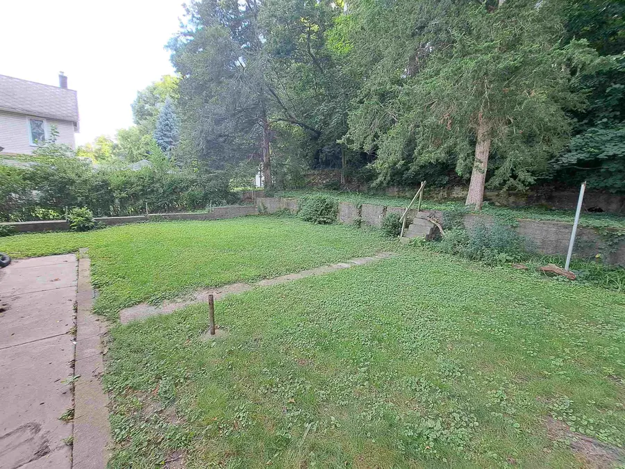 2734 Pinard Street, Dubuque, IA 52001 - #3