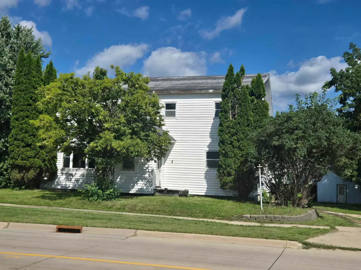 404 Elkader Street, Strawberry Point, IA 52076 - #1