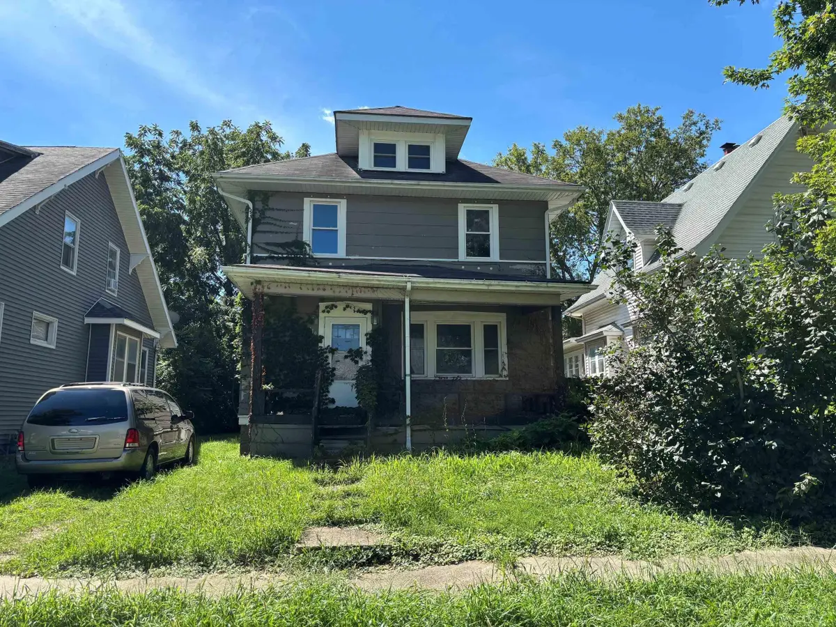 219 Reber Avenue, Waterloo, IA 50701 - #1