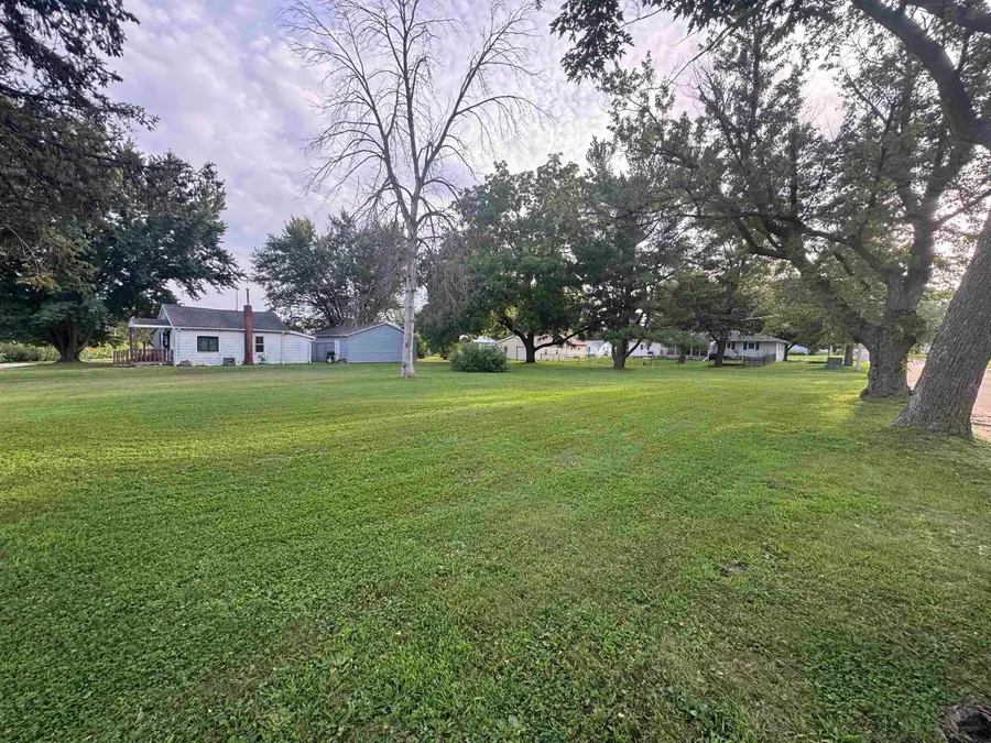 420 5th Ave Ne, Oelwein, IA 50662 - #2