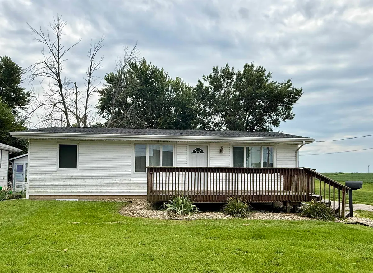 610 Maple Street, Reinbeck, IA 50669 - #1