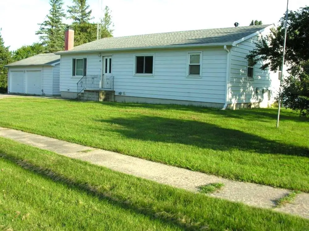 208 W School Street, Stacyville, IA 50476 - #1