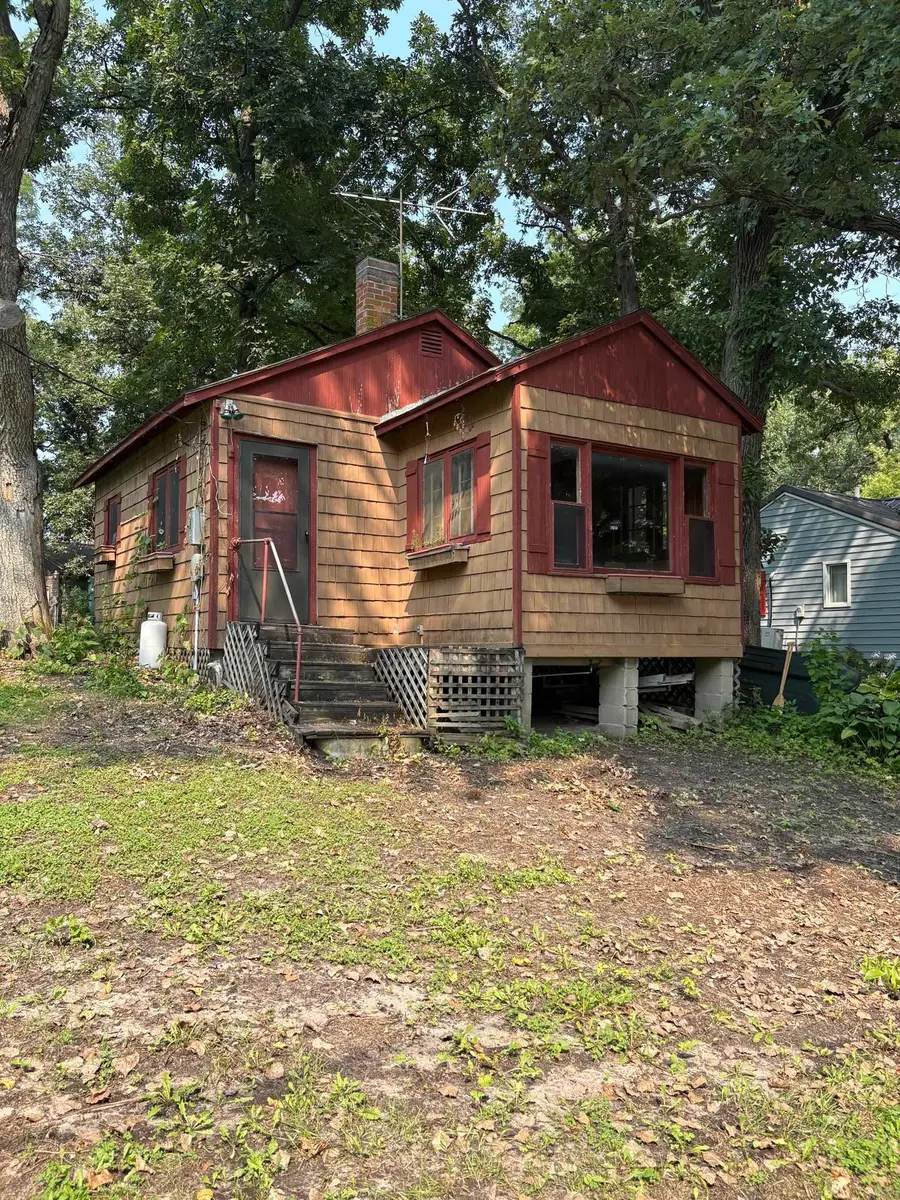 23 W Park Road, Frederika, IA 50631 - #2