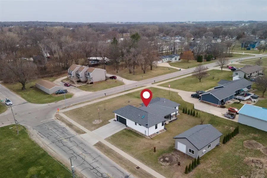 947 Gilbert Road, Evansdale, IA 50707 - #3