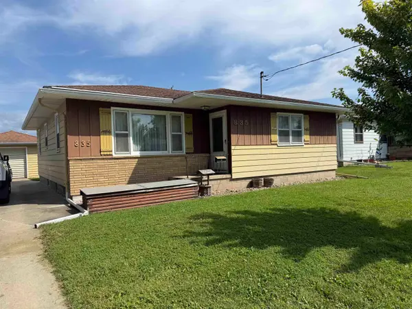 835 Dena St., Waterloo, IA 50702
