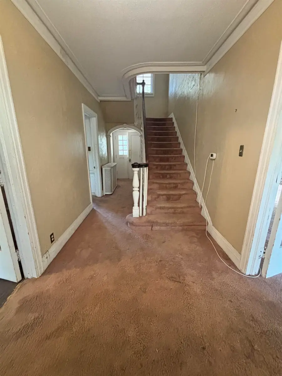253 Prospect Avenue, Waterloo, IA 50703 - #2