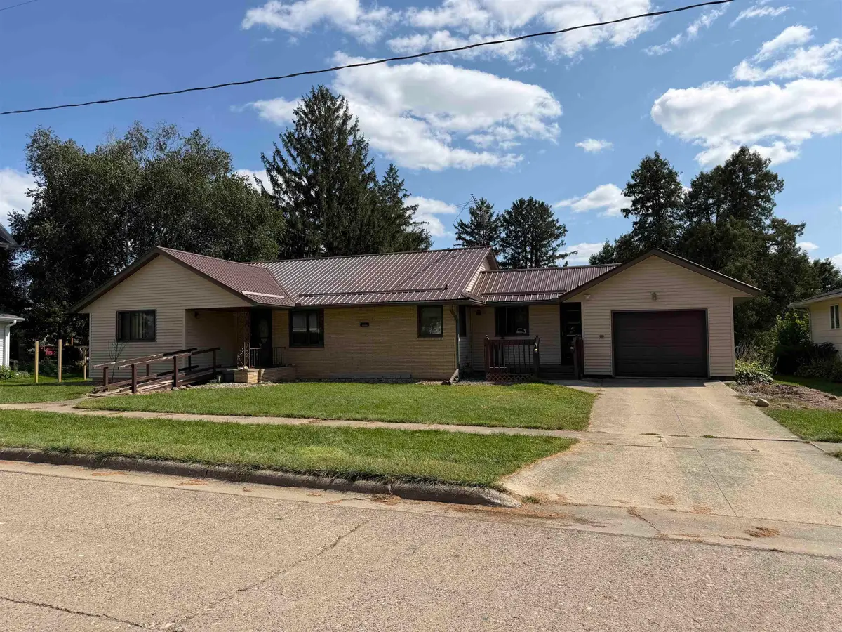 503 W Center Street, Monona, IA 52159 - #1