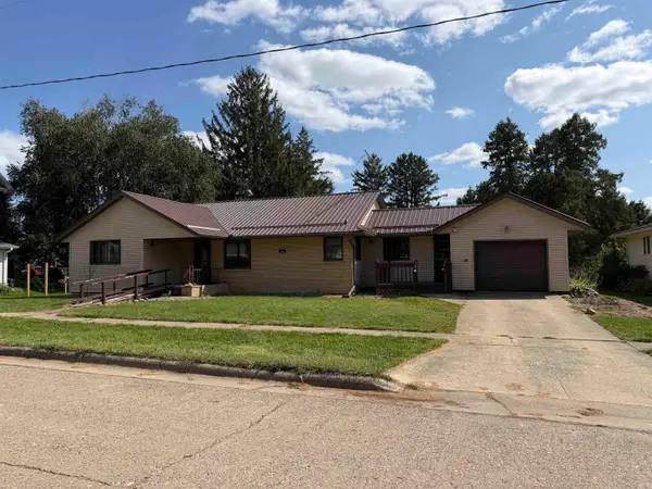 503 W Center Street, Monona, IA 52159