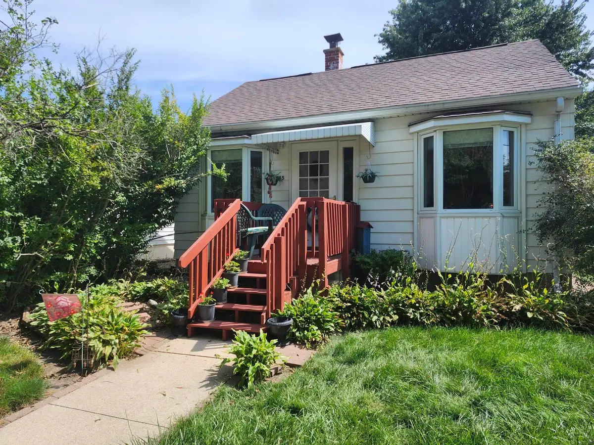 545 Kirkwood Avenue, Waterloo, IA 50701 - #1