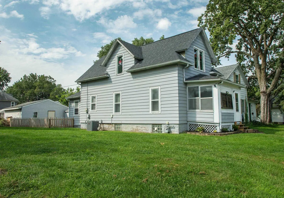 103 Summit, Waterloo, IA 50701 - #1