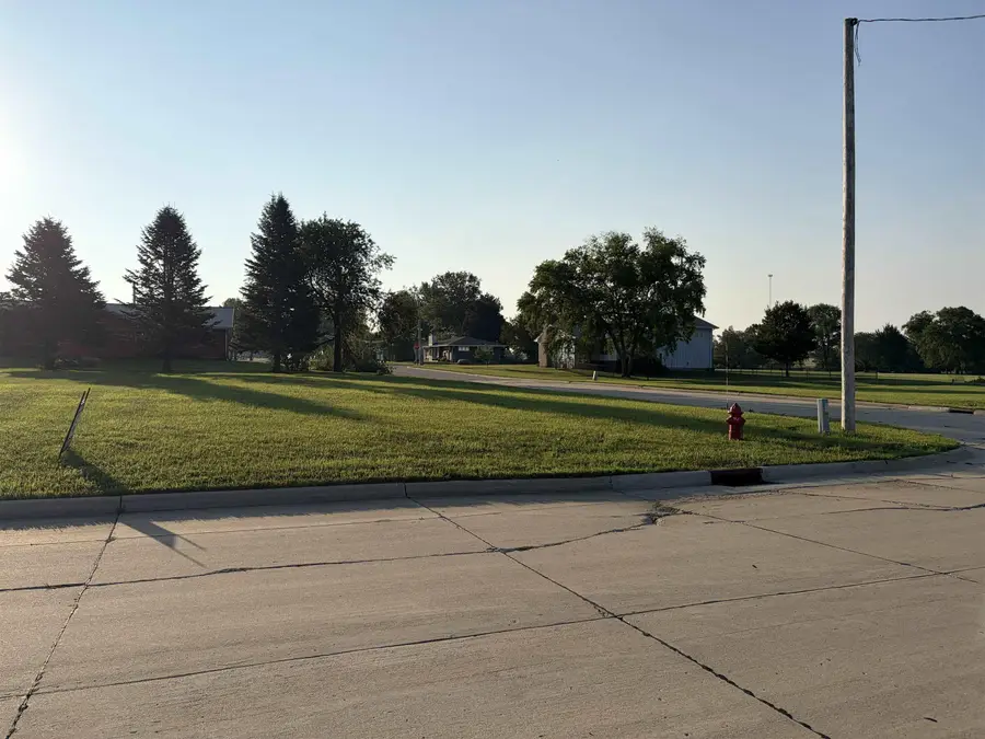 610 Van Buren Street, Wellsburg, IA 50680 - #2