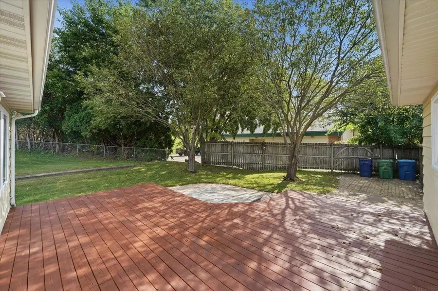 501 Park Lane, Waterloo, IA 50702 - #2