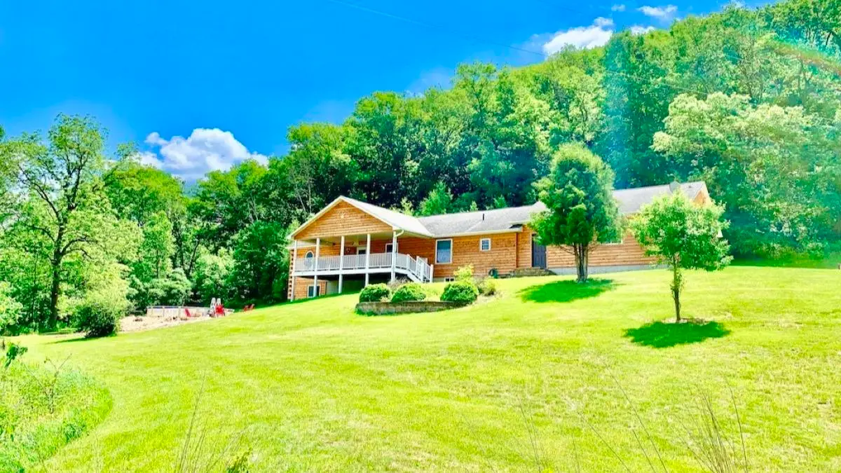 1411 Great River Road, Lansing, IA 52151 - #1