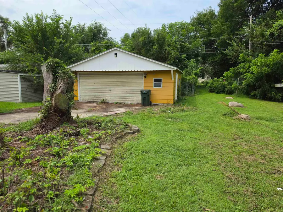 2309 Spring View Street, Waterloo, IA 50707 - #3