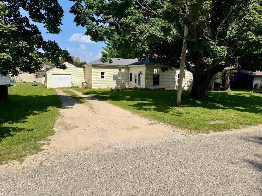 240 Rich Street, Maynard, IA 50655 - #2