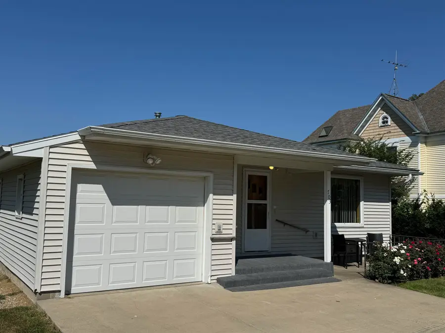 703 4th Street, Parkersburg, IA 50665 - #3