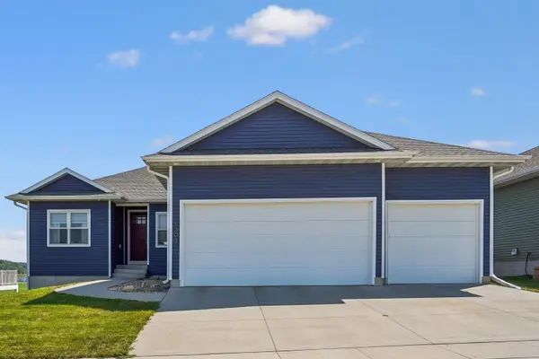 1305 SE 1st Street, Waverly, IA 50677