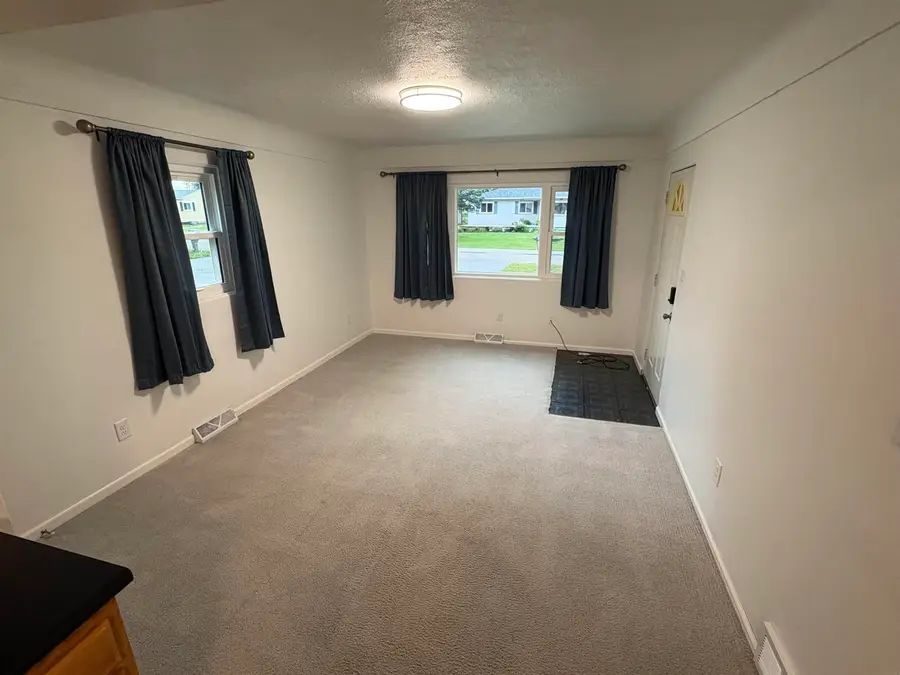 506 3rd Street, Washburn, IA 50702 - #3