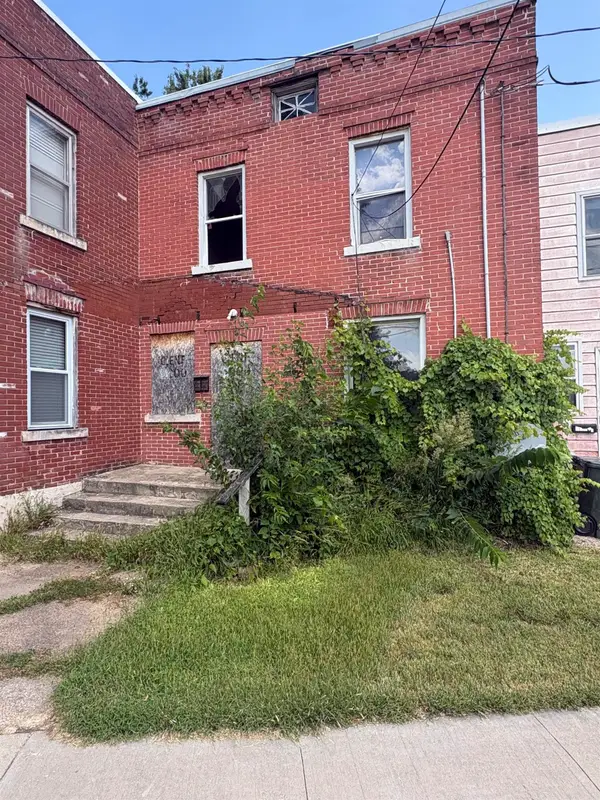 419 E Wellingtoin Street, Waterloo, IA 50701