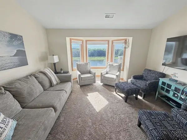605 Sandy Point Road #322, Harpers Ferry, IA 52146