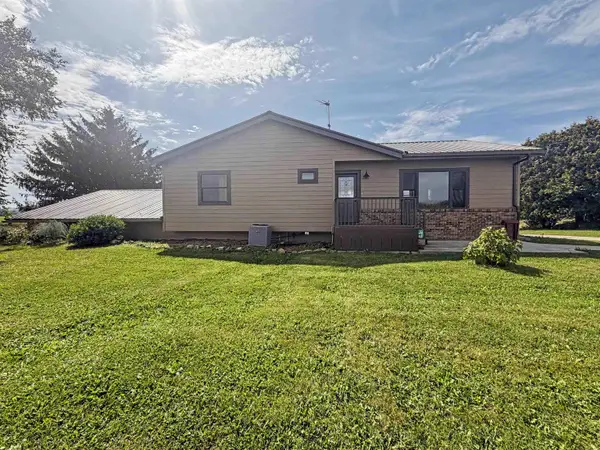 783 Larkin Drive, Dorchester, IA 52140
