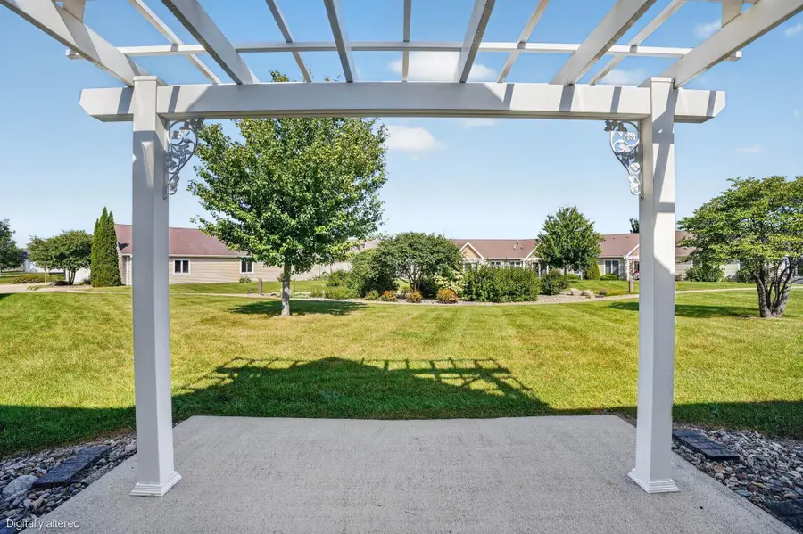 4305 Autumn Ridge Road #202, Cedar Falls, IA 50613 - #2
