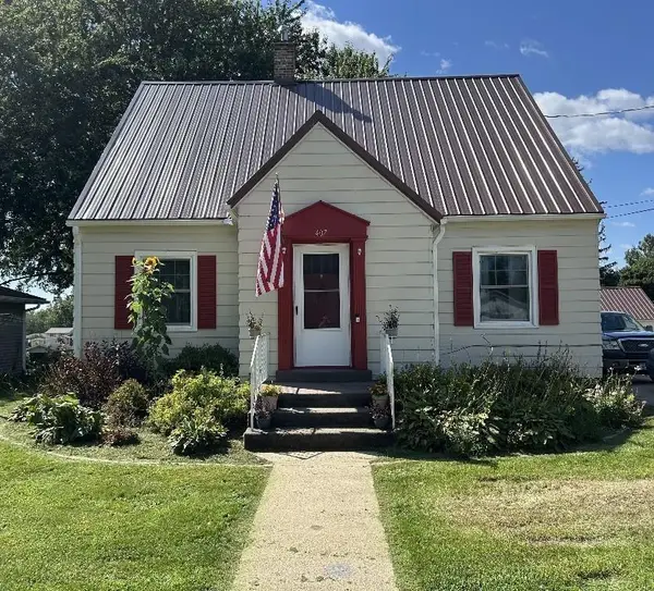 407 Commercial Street, Strawberry Point, IA 52076