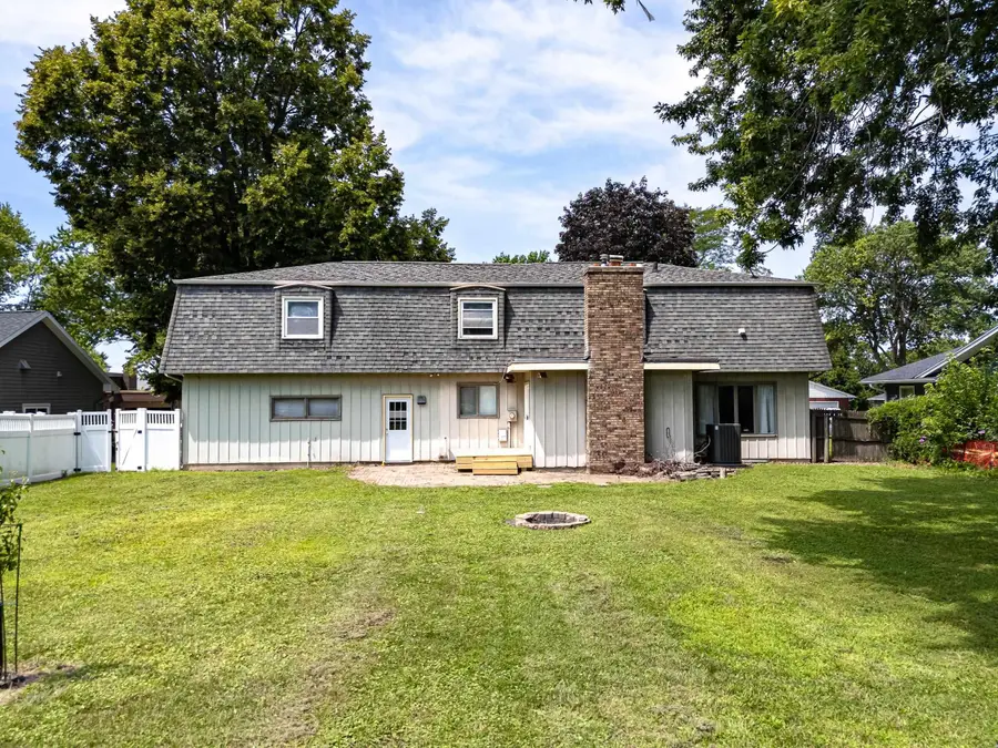 3331 Rosehill Terrace, Waterloo, IA 50701 - #3