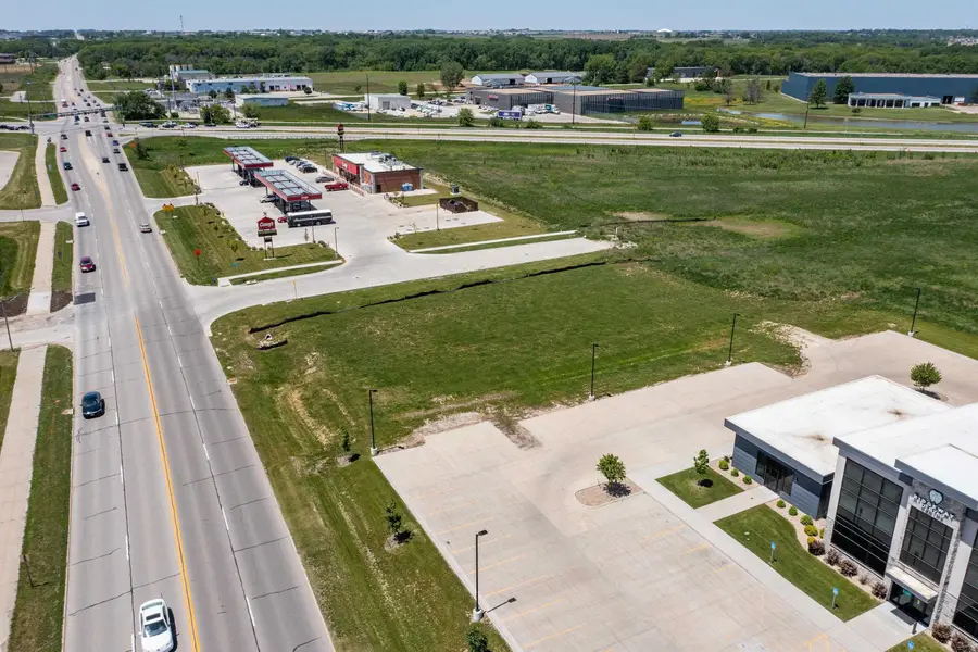 Village West 2nd Addn Lot 2, Waterloo, IA 50701 - #2