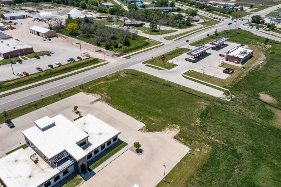 Village West 2nd Addn Lot 2, Waterloo, IA 50701 - #3