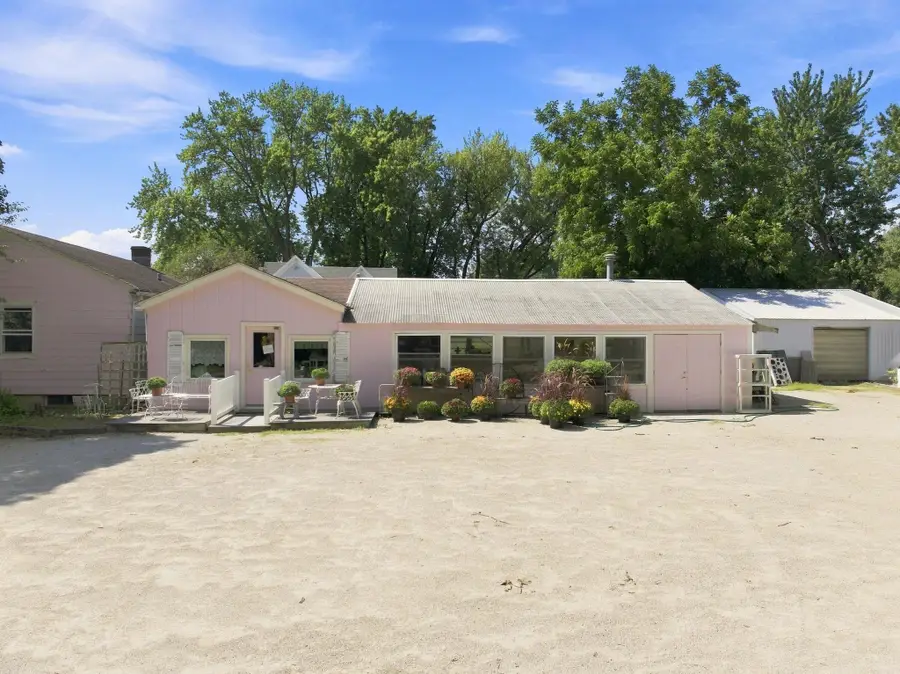 918 W 1st Street, Sumner, IA 50674 - #3