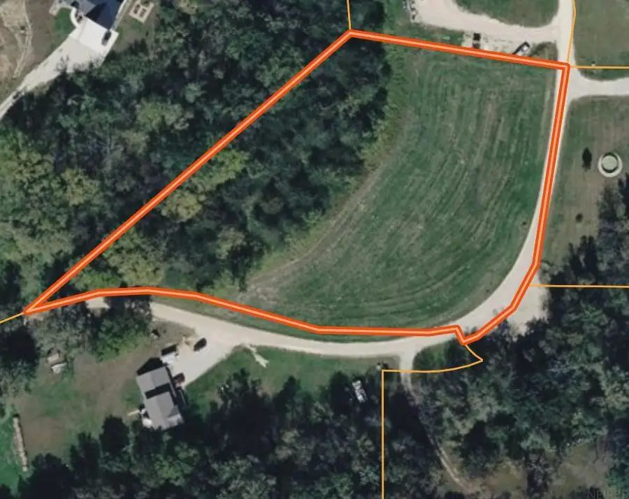 1662 Chief Lane, New Albin, IA 52160 - #1