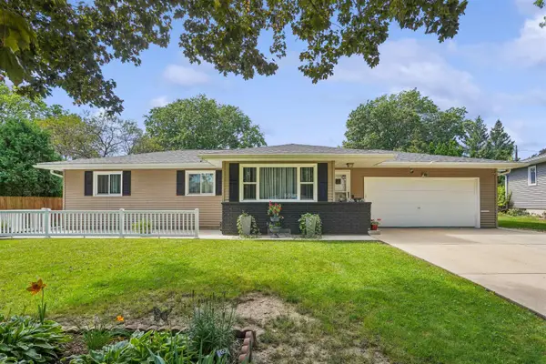 113 Crest Circle, Waterloo, IA 50702