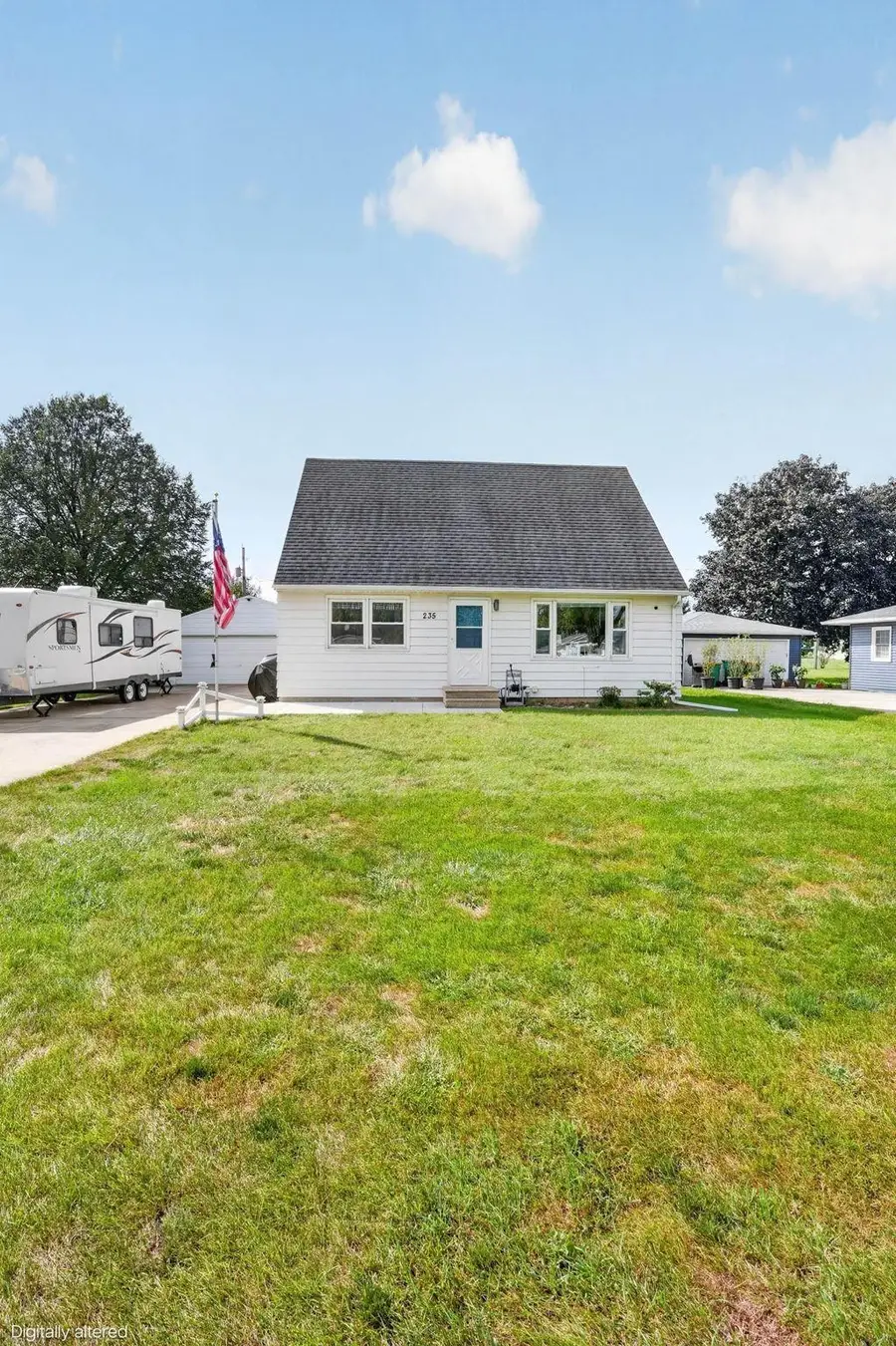 235 Elk Run Street, Elk Run Heights, IA 50707 - #3