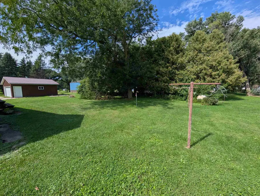 605 Elm Street, Elma, IA 50628 - #3