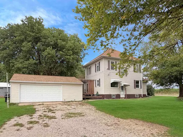1078 L Avenue, Reinbeck, IA 50669